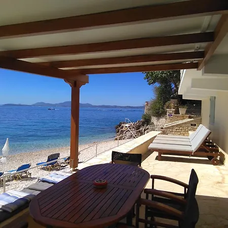 Yellow House Lower,beachfront Kaminaki * Corfu (city)