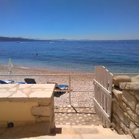 Villa Yellow House Lower,beachfront Kaminaki Corfu (city)